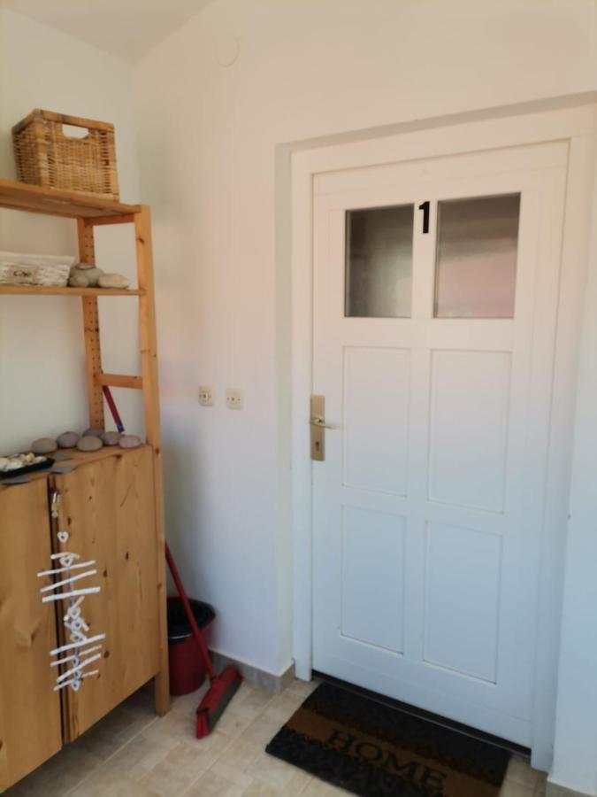 נזרין Sunny Blue Apartament מראה חיצוני תמונה