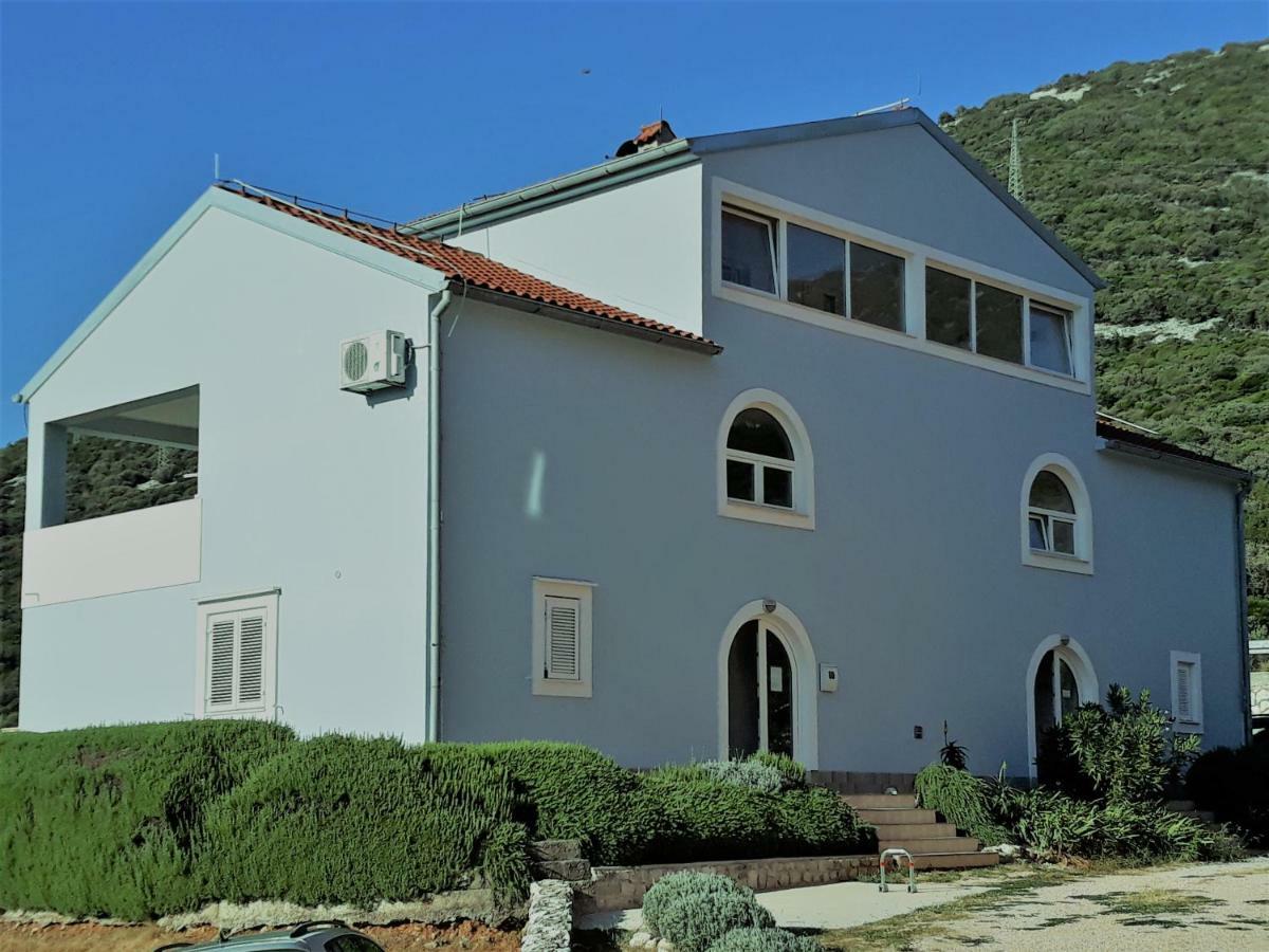 נזרין Sunny Blue Apartament מראה חיצוני תמונה